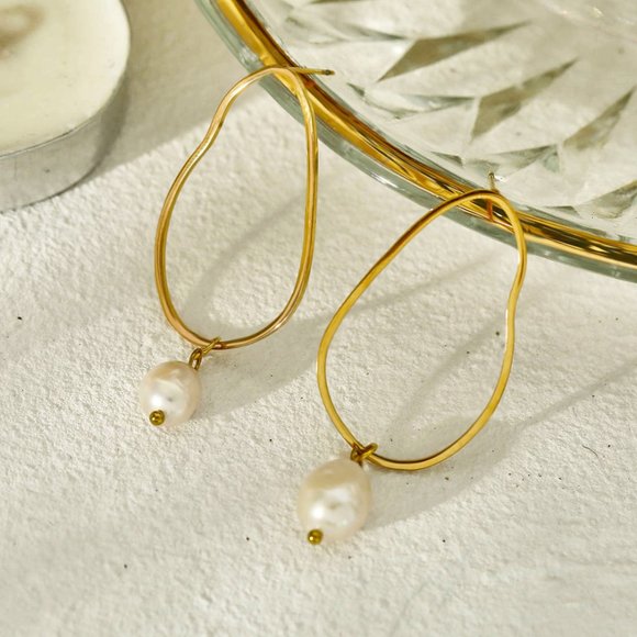 SADIE Misshaped Hoops with Natural Freshwater Pearls - Picture 6 of 6